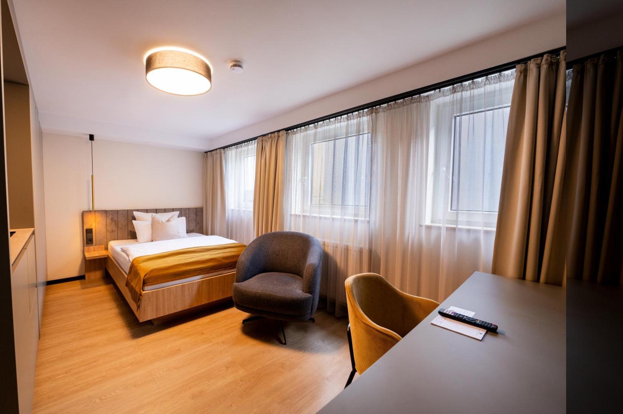 V Business Apartments Μπέμπλινγκεν Εξωτερικό φωτογραφία