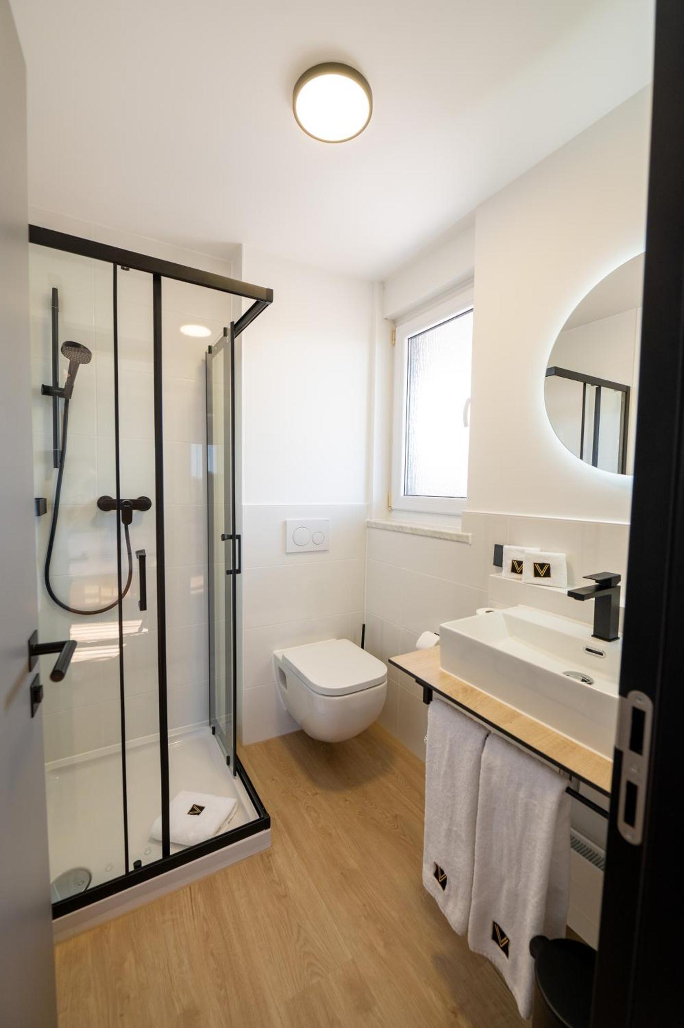 V Business Apartments Μπέμπλινγκεν Εξωτερικό φωτογραφία