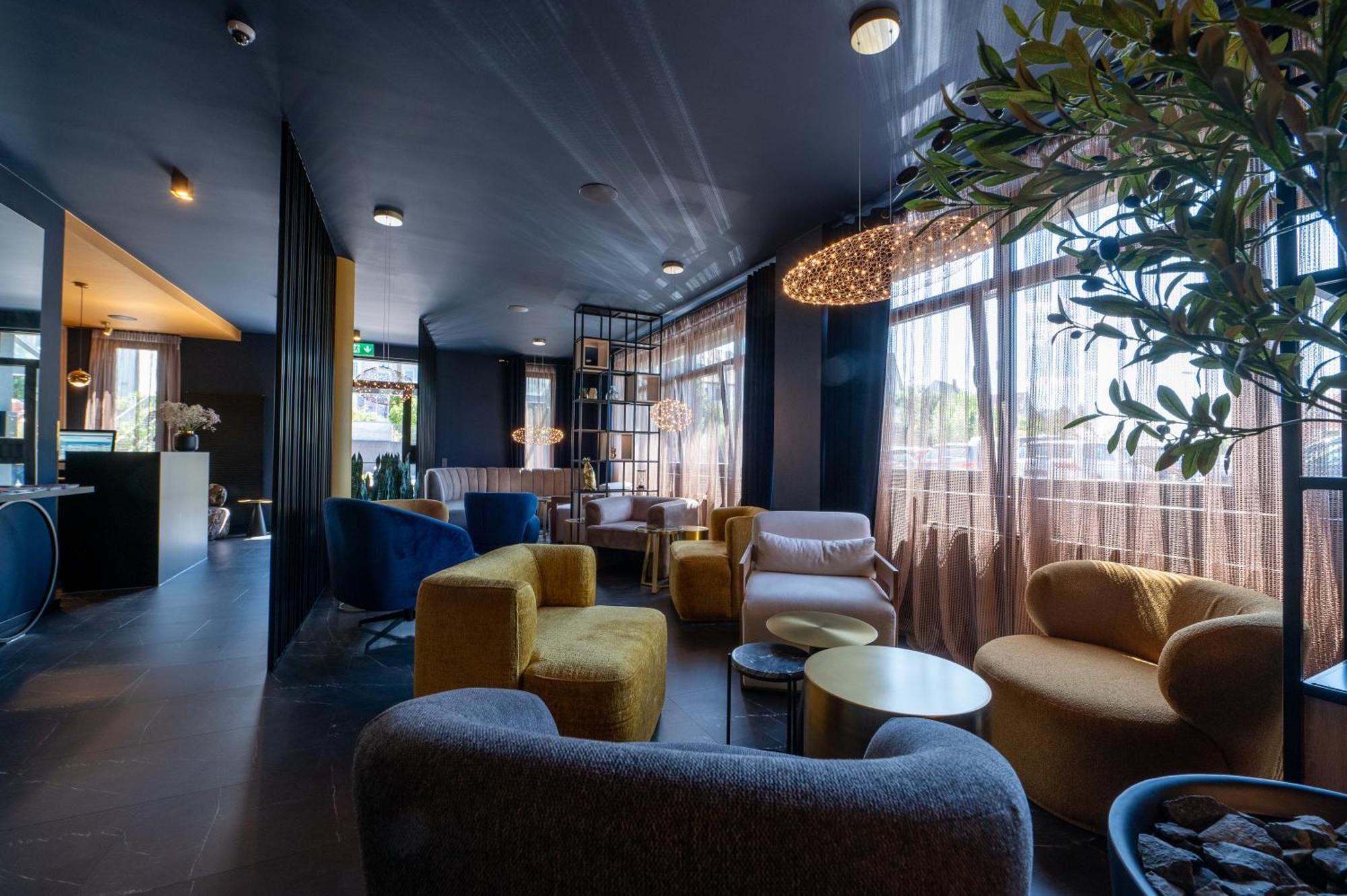 V Business Apartments Μπέμπλινγκεν Εξωτερικό φωτογραφία